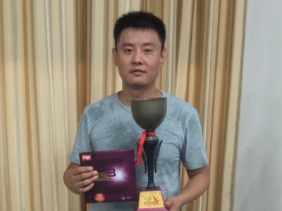 武汉理工乒乓球俱乐部2019.8.11单打冠军：可乐